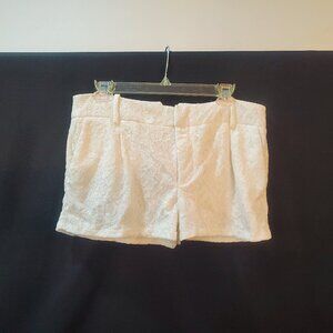 Sans Souci Off White Lace Summer Shorts 34" waist 2" inseam